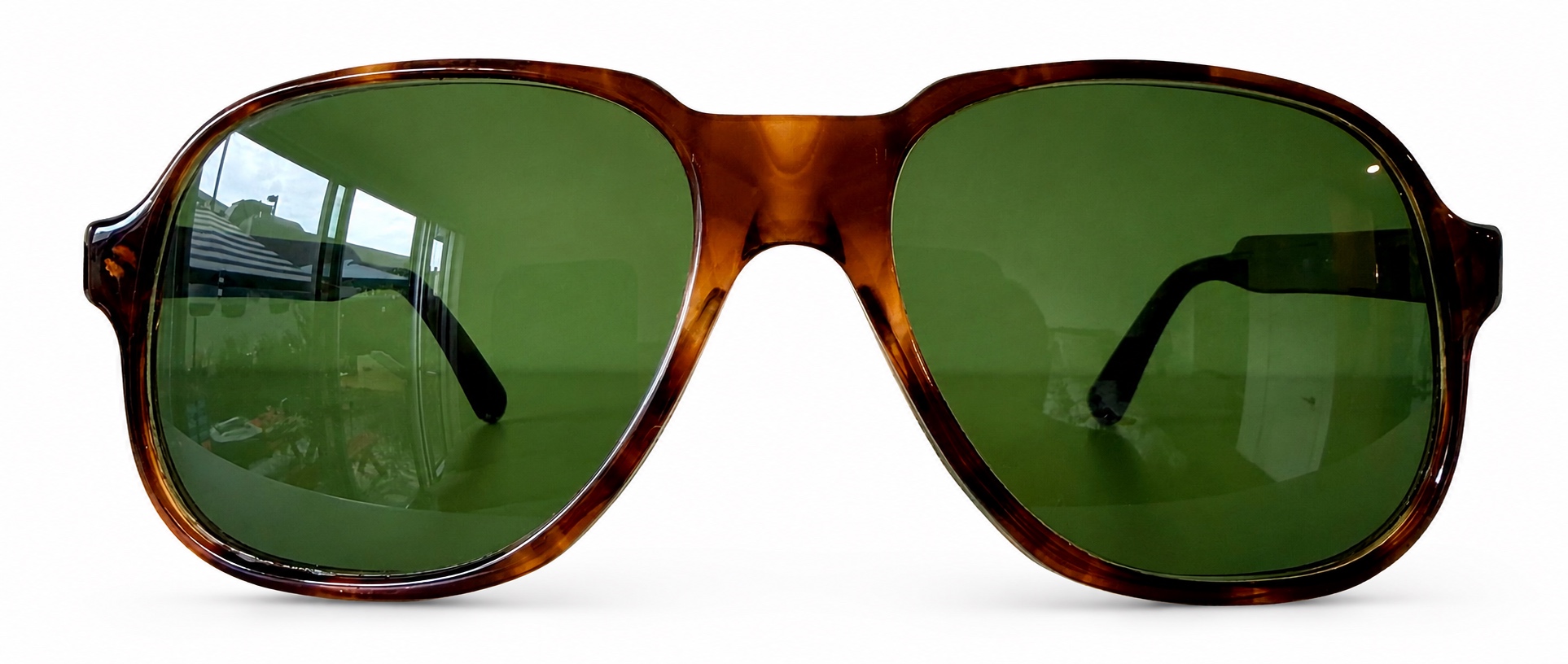 Tart Optical Ace High — Amber Aviator, front view